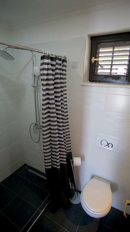Apartmani Laura Trogir Exterior photo
