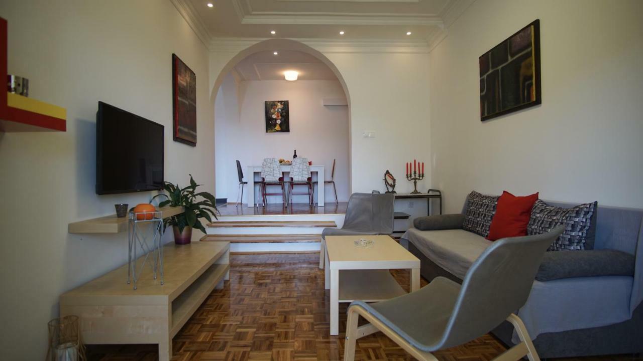 Apartmani Laura Trogir Exterior photo
