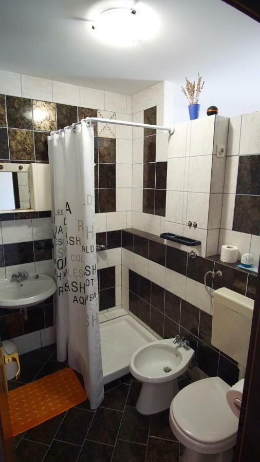 Apartmani Laura Trogir Exterior photo