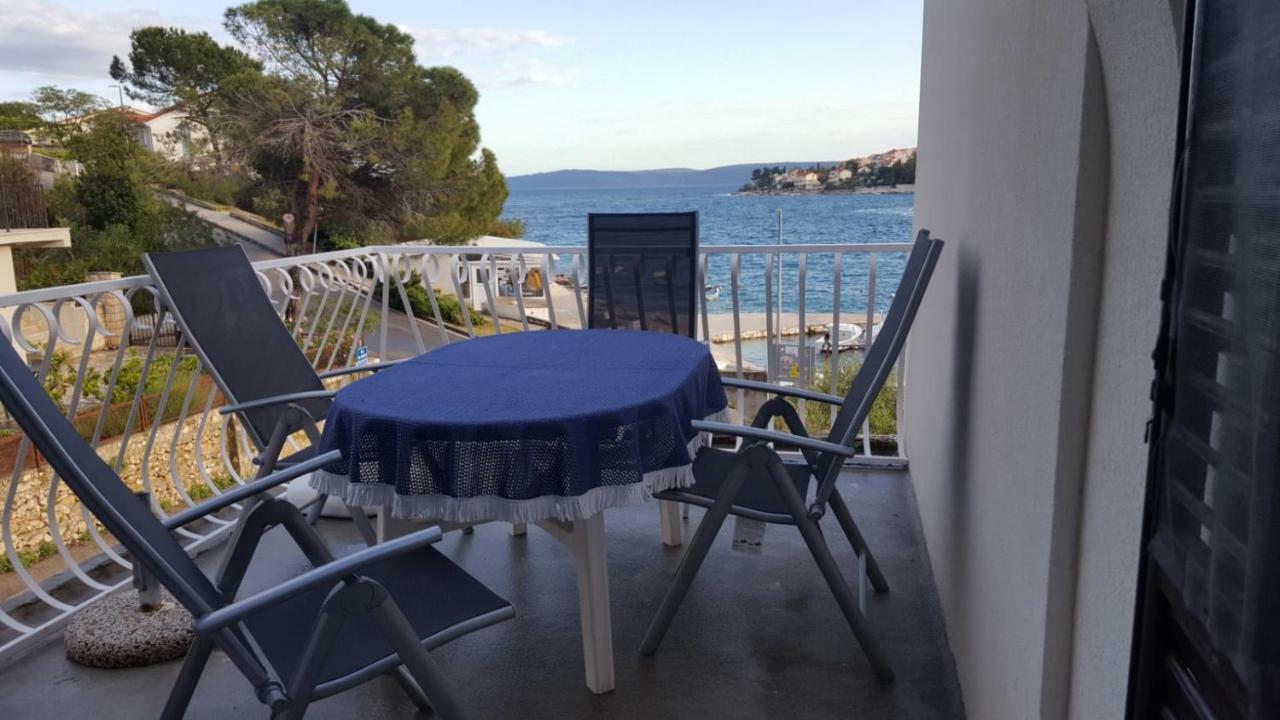 Apartmani Laura Trogir Exterior photo